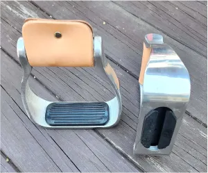5 3/4"" Wide Western Aluminum Saddle Stirrups with Grip Rite Tread, silver