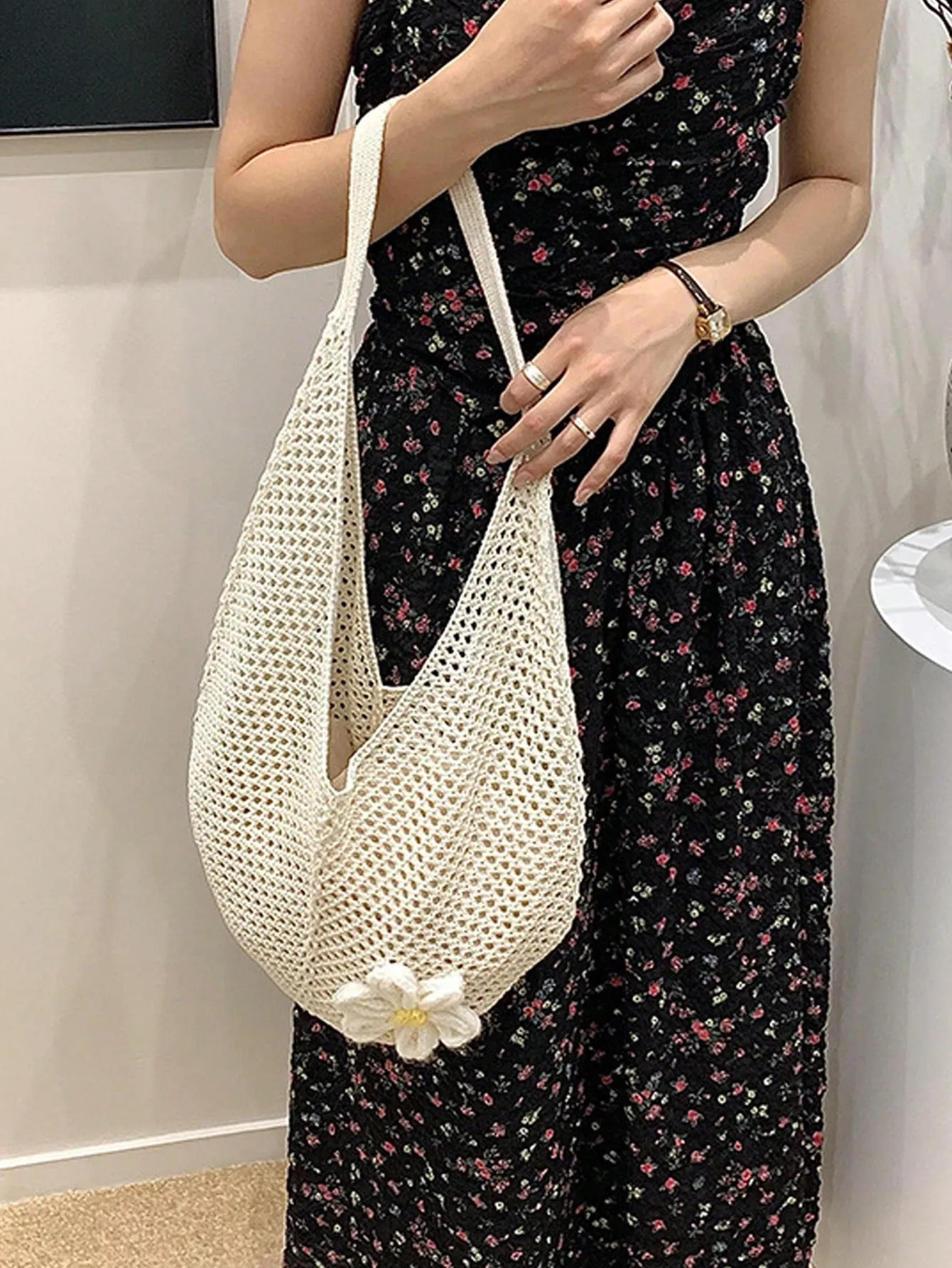 Bag request) Hollow Weave Innovative functionality Bohemian Out Advanced technology Yogodlns (Available upon