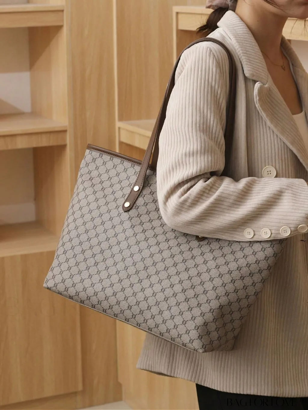 BagForLove - Large Capacity Elegant Geometric Pattern Shoulder Tote Bag with Stylish Design