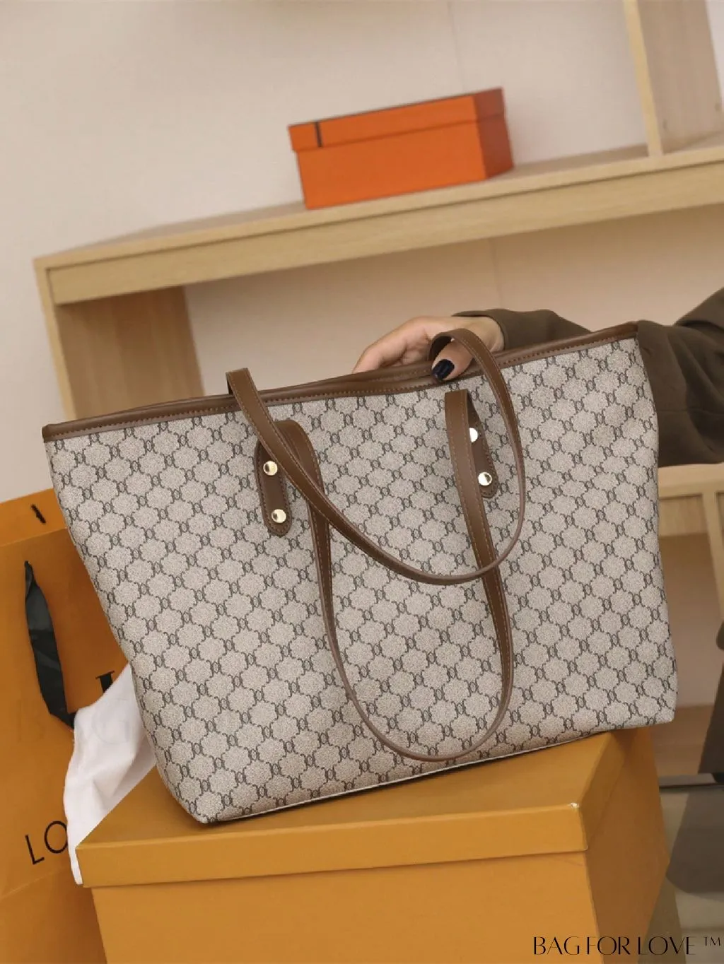 BagForLove - Large Capacity Elegant Geometric Pattern Shoulder Tote Bag with Stylish Design