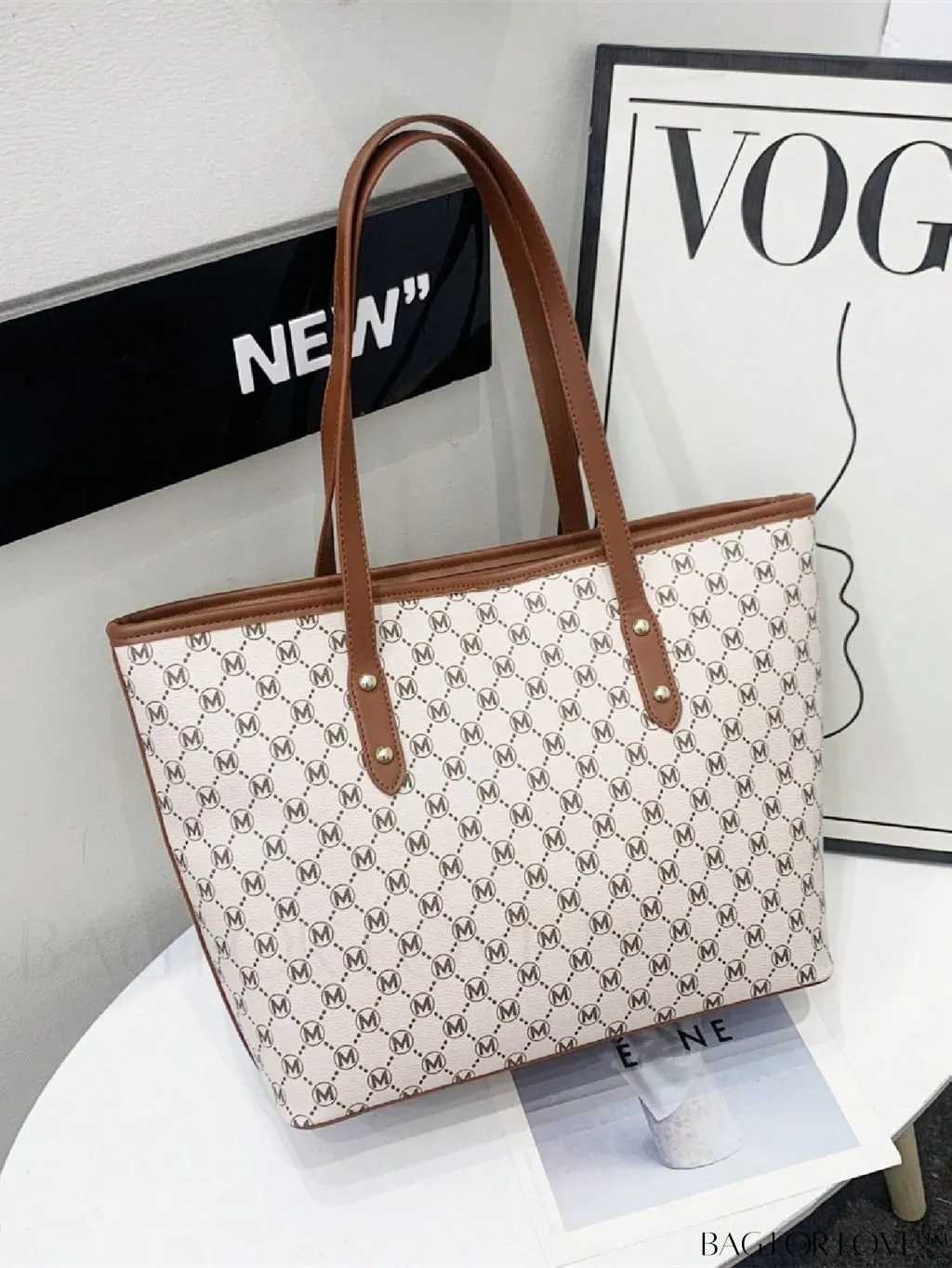 BagForLove - Large Capacity Elegant Geometric Pattern Shoulder Tote Bag with Stylish Design