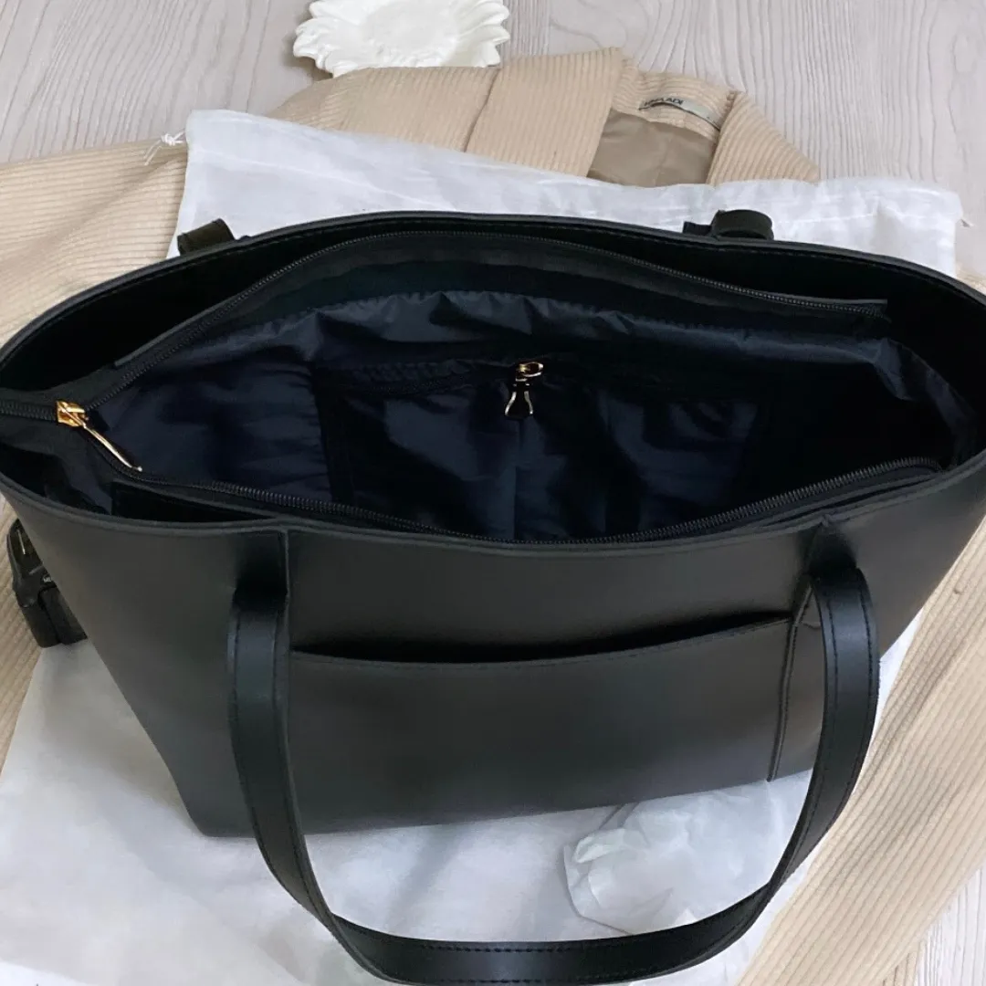Black Belle The Tote Bag