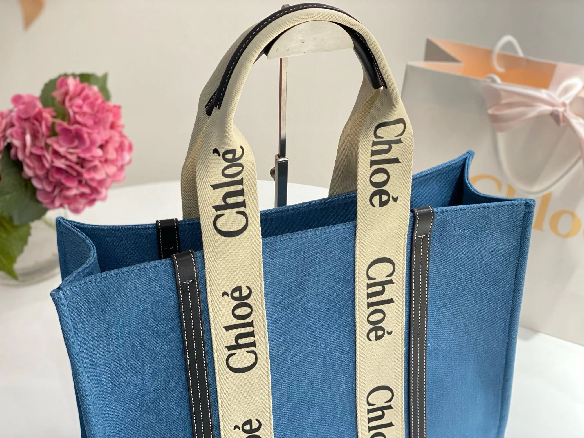 Ch1o Woody Tote Bag