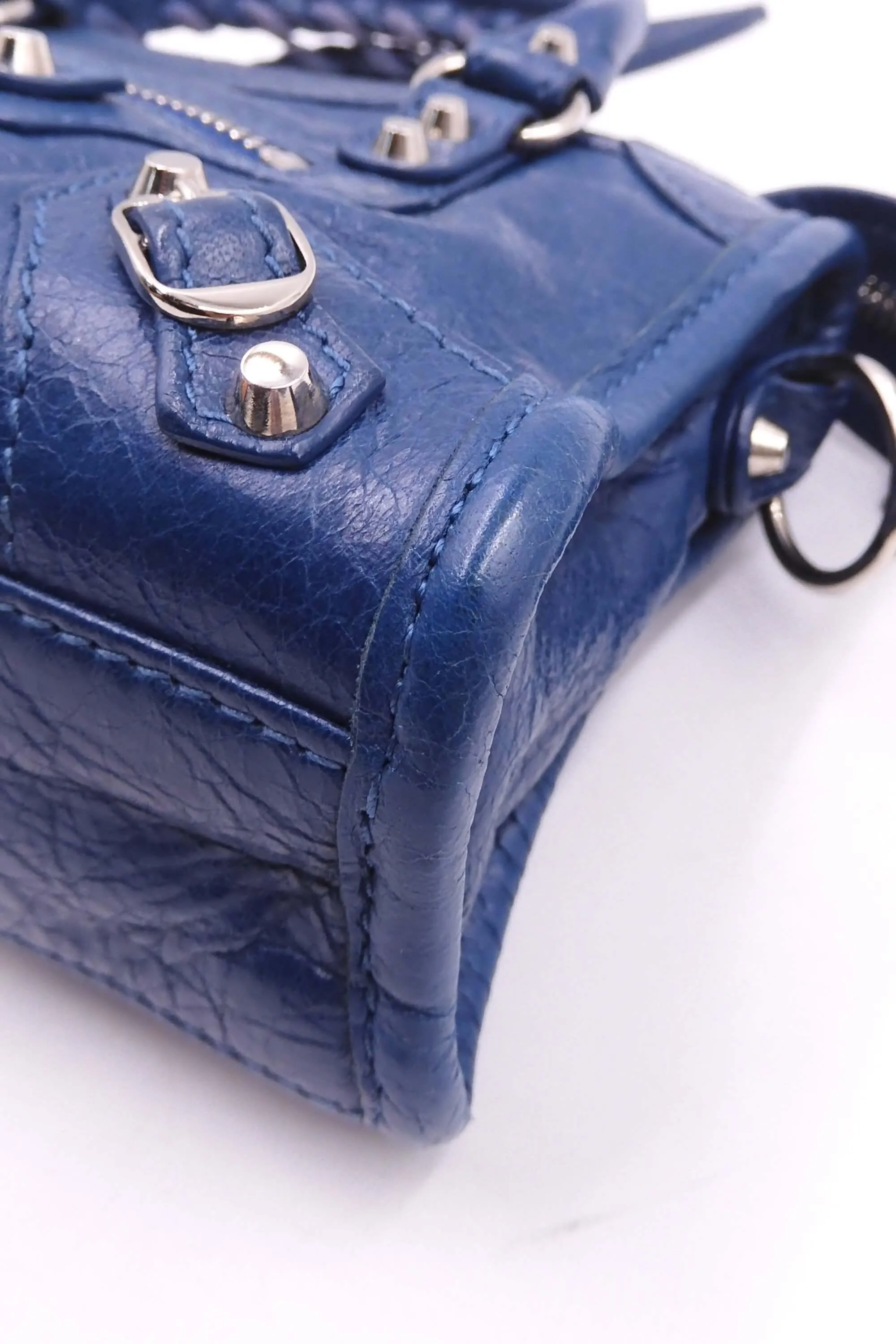 Classic Silver Nano City Bag Bleu Profond