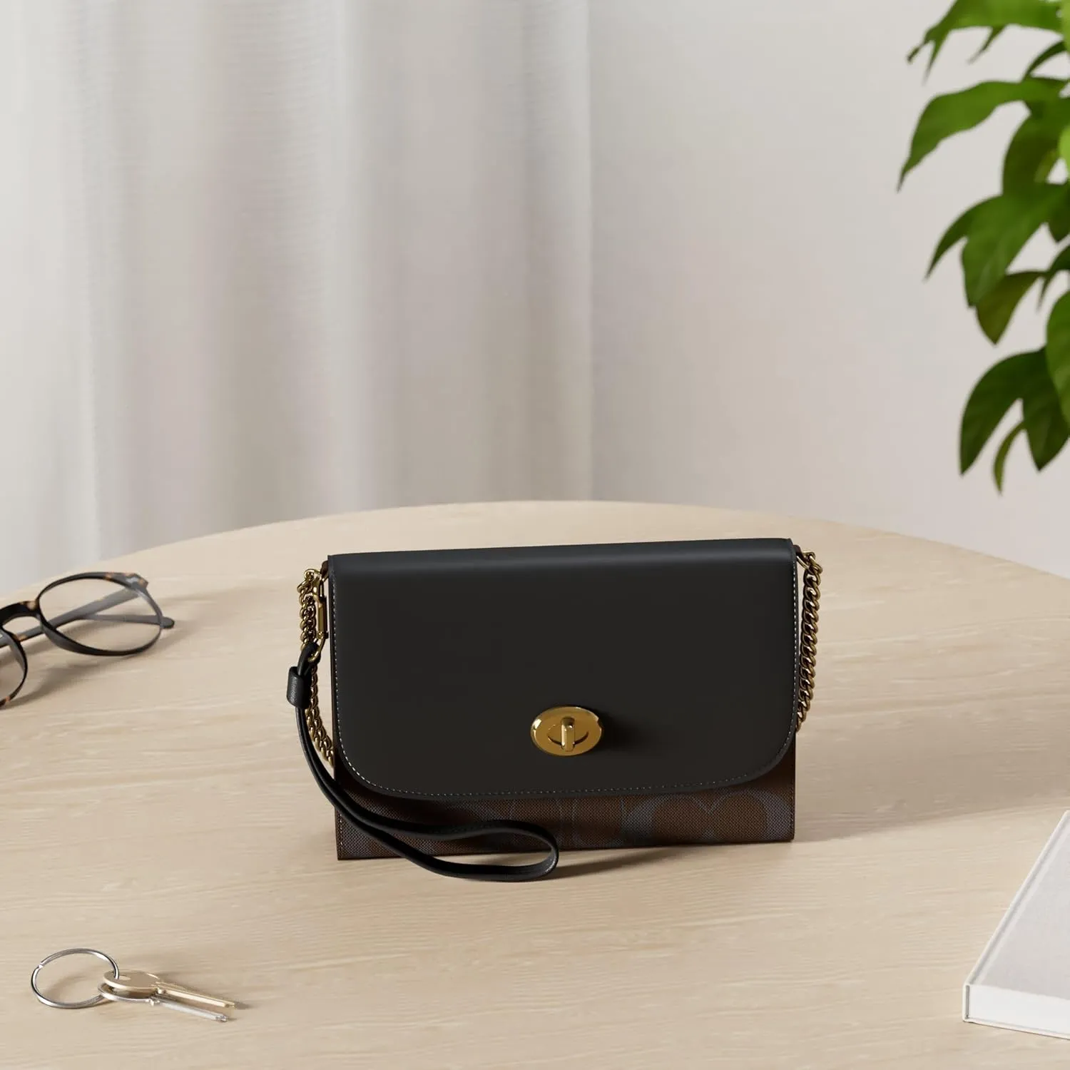 Coach Women's Signature Chain Crossbody Bag