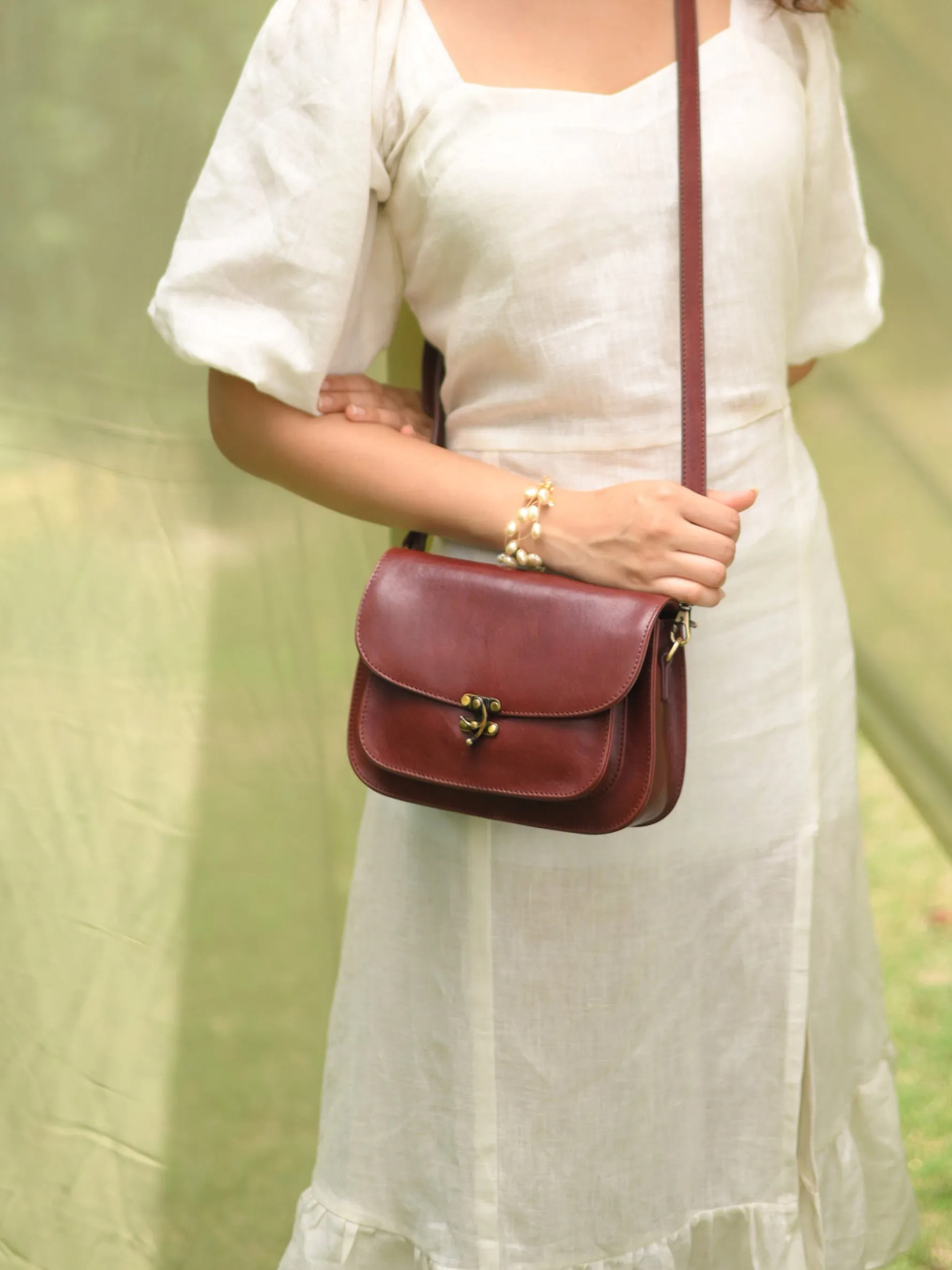 Countryside Saddle Sling (Chestnut Brown)