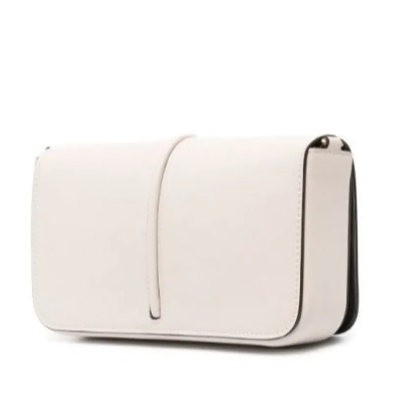 ESMEE - Fendigraphy Wallet On Chain White