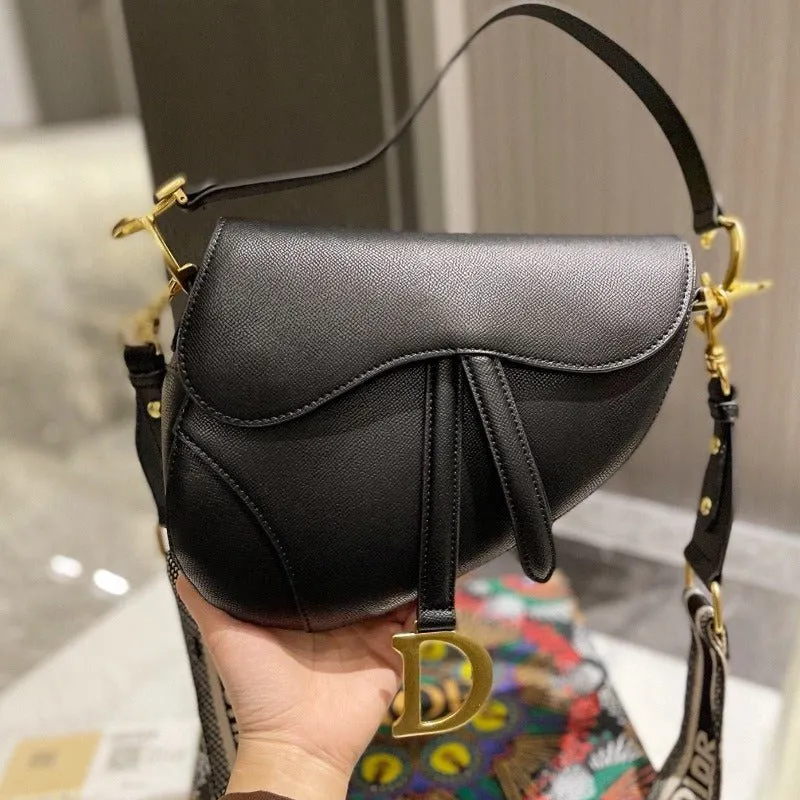 ESMEE - Saddle Bag In Black