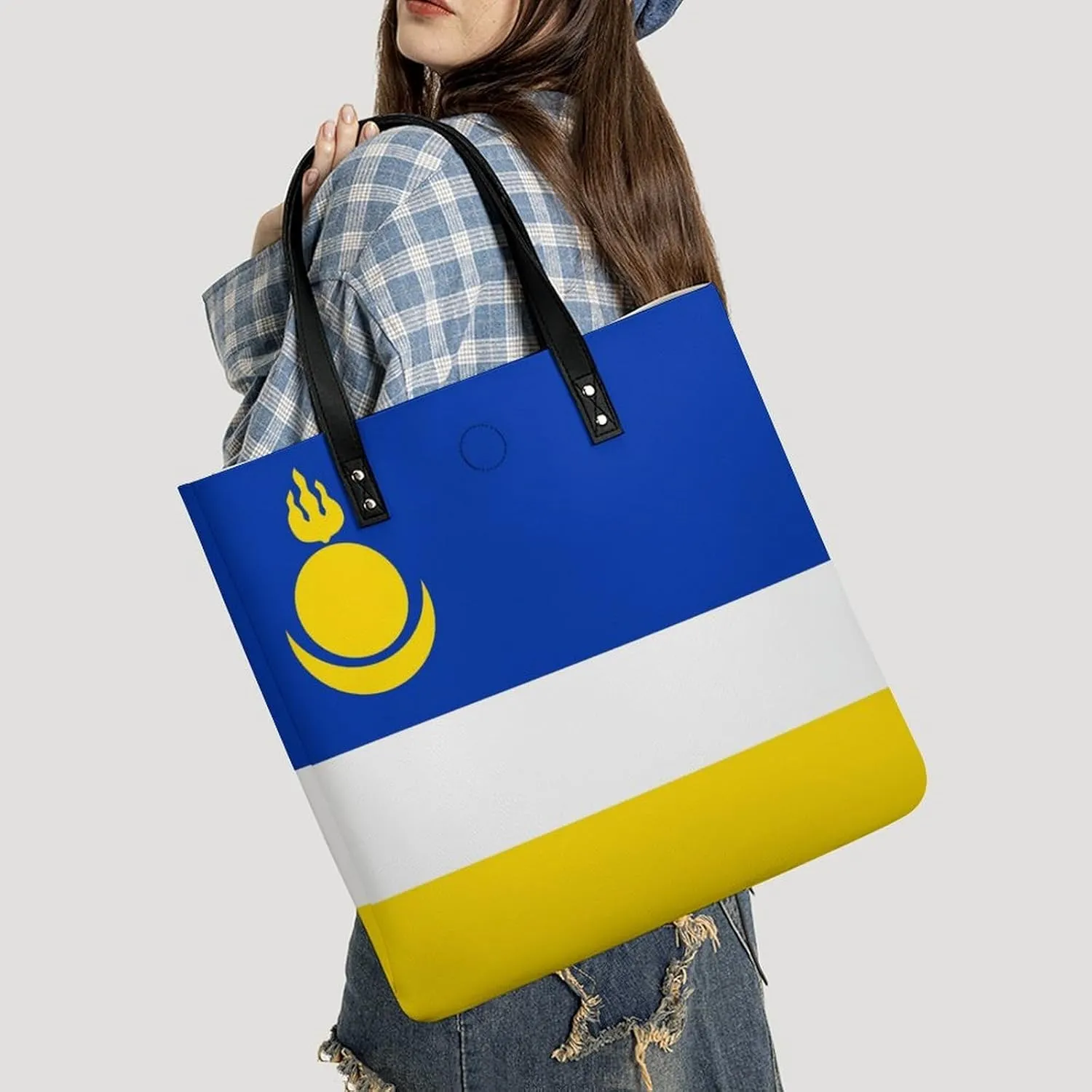Fashionable Equatorial Guinea Flag Women's Shoulder Bag Large Capacity Leather Tote for Work and Leisure