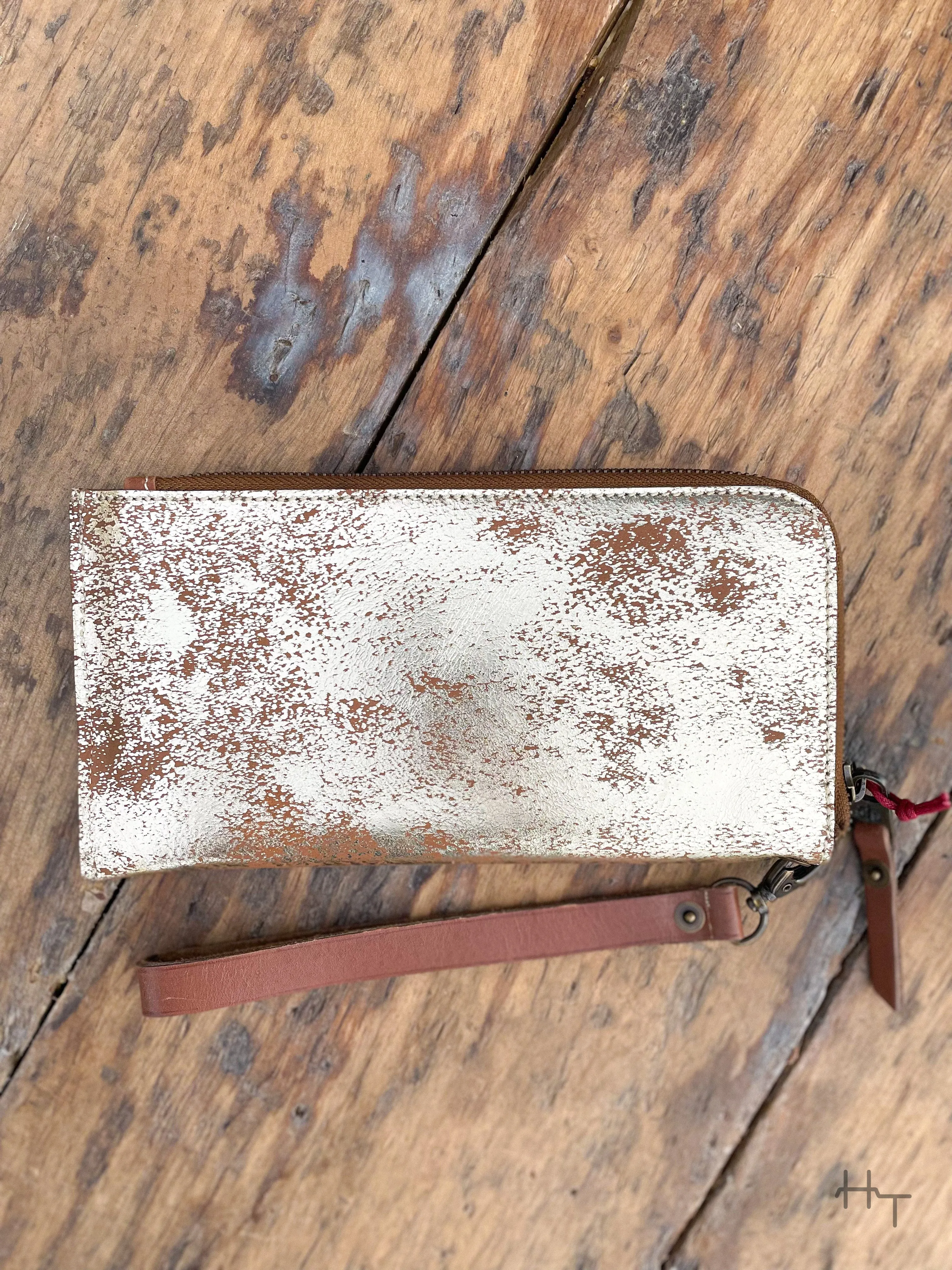 Flaxen Roan Clutch