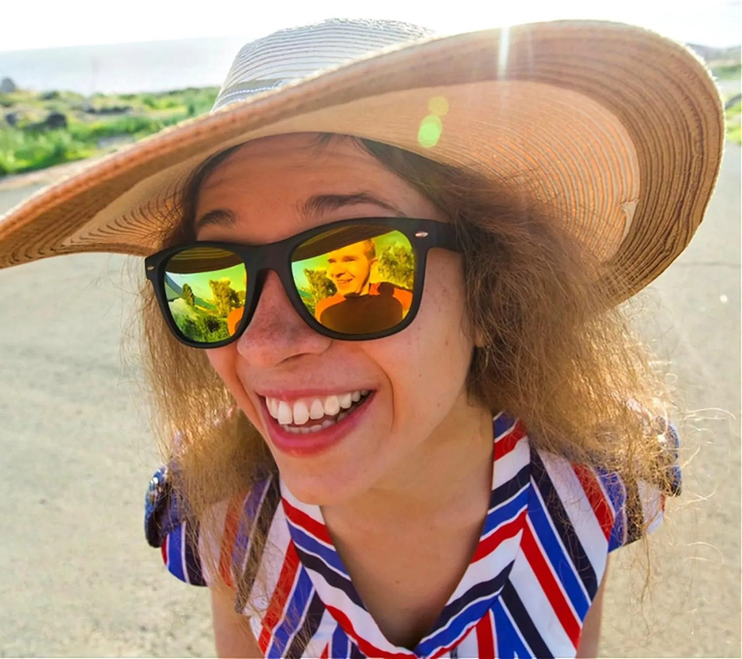Fsmiling Black Sunglasses Bulk Adult Party Sunglasses 80s Sunglasses Pack for Men Women Party Favors -10Pack