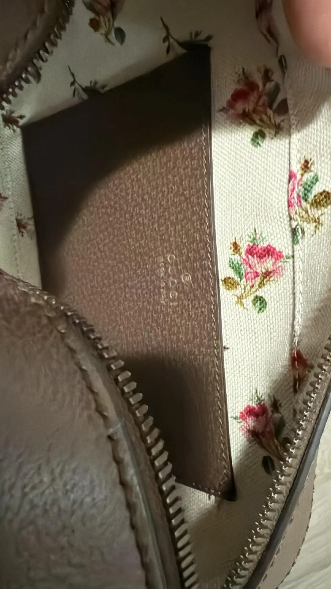 Gucci Neo Messenger Bag
