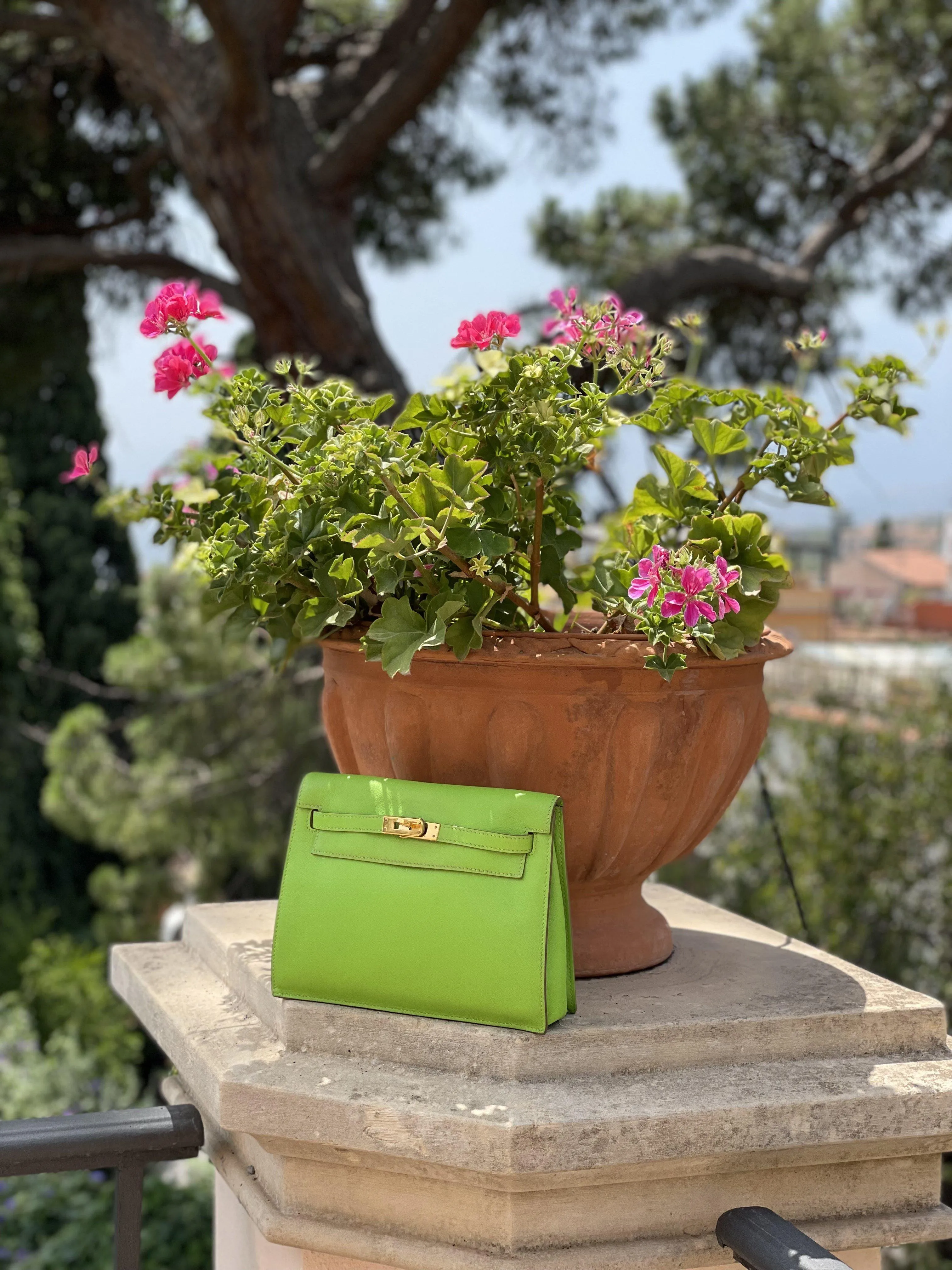 Hermes Kelly Danse II Vert Cru Swift with Gold Hardware - 2004, H Square