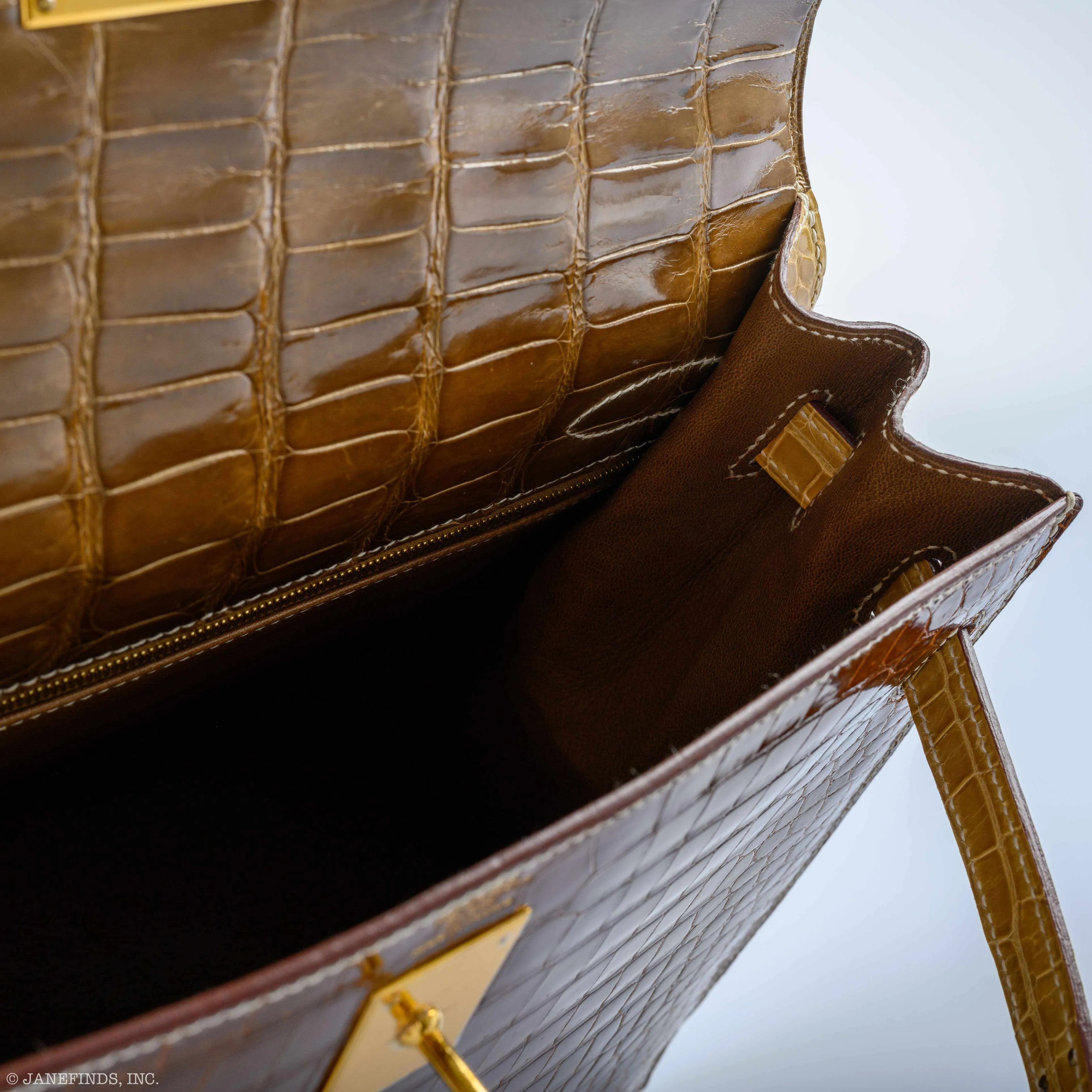 Hermès Kelly 32 Sellier Miel, Ficelle & Poussiere Porosus Crocodile Gold Hardware - 2007 Special Order