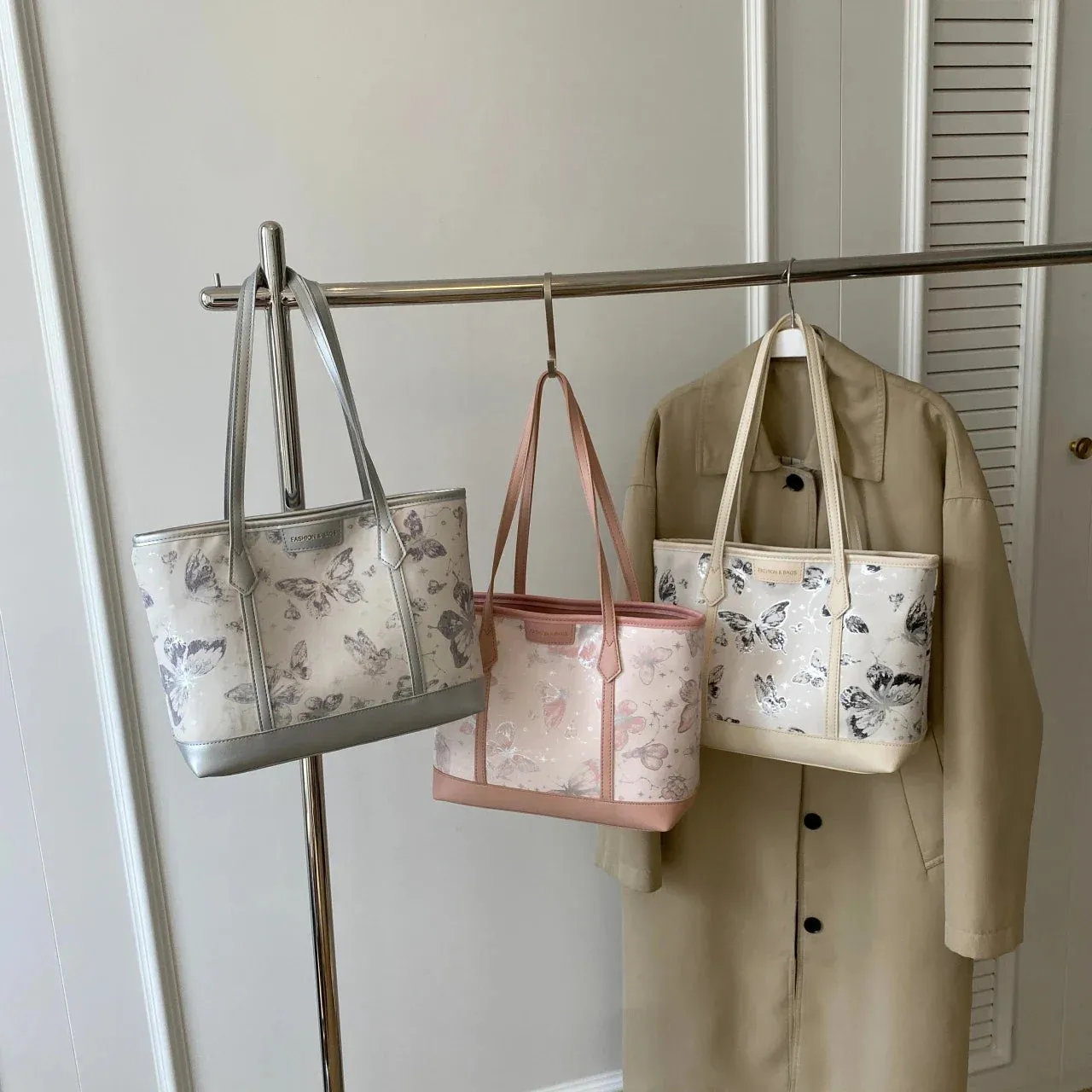 Large Capacity Tote Bags