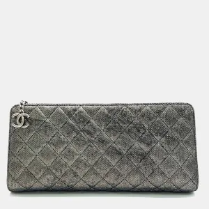 Metallic Clutch