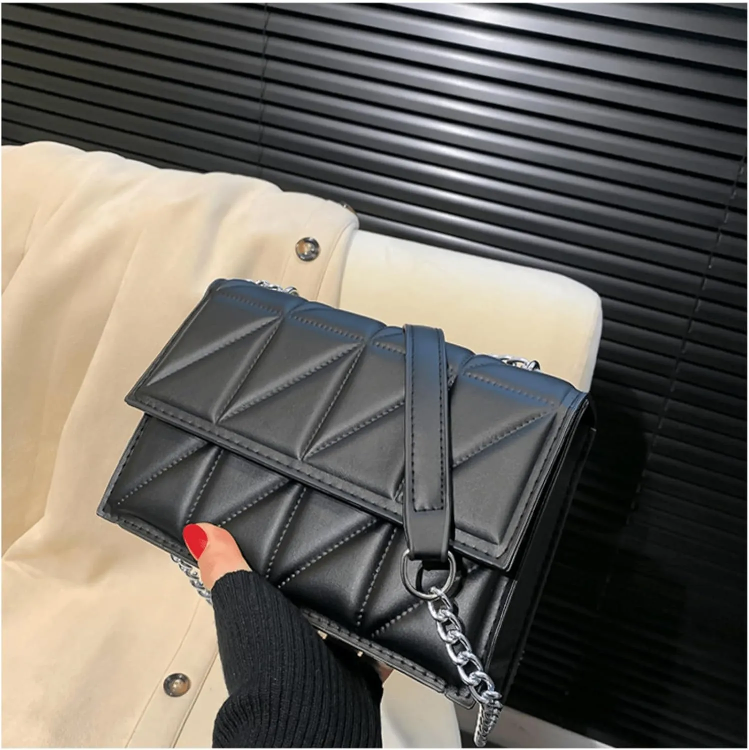 PU Leather Crossbody Purse for Women Trendy Ladies Shoulder Bag with Chain Designer Purses