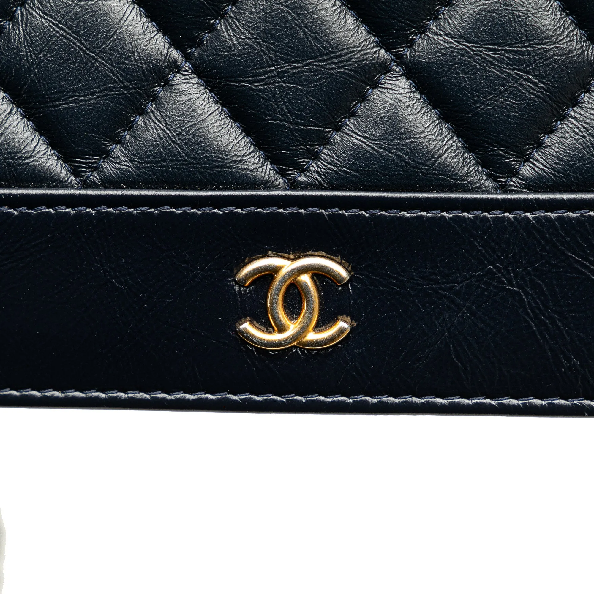 Quilted Aged Calfskin Gabrielle Wallet On Chain
