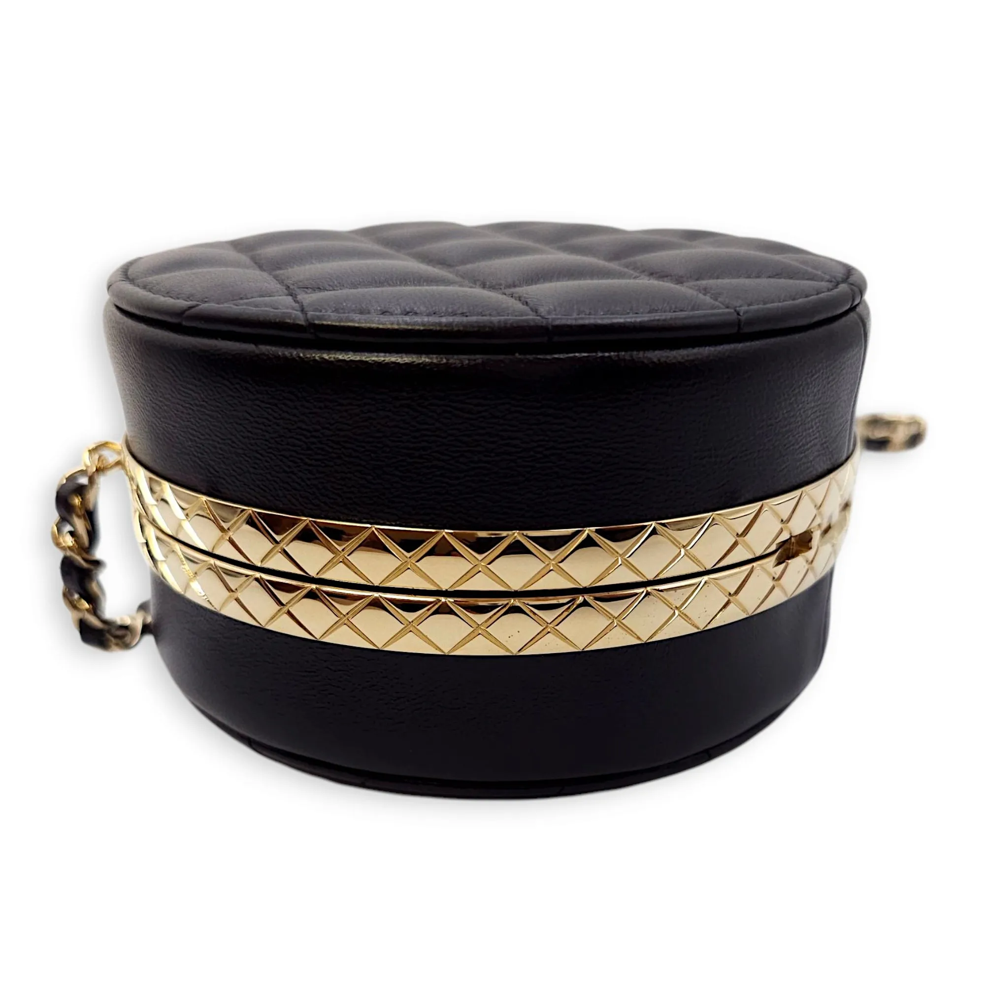 Quilted Filigree Chain Around Circle Black Crossbody Bag in Lambskin, Gold hardware
