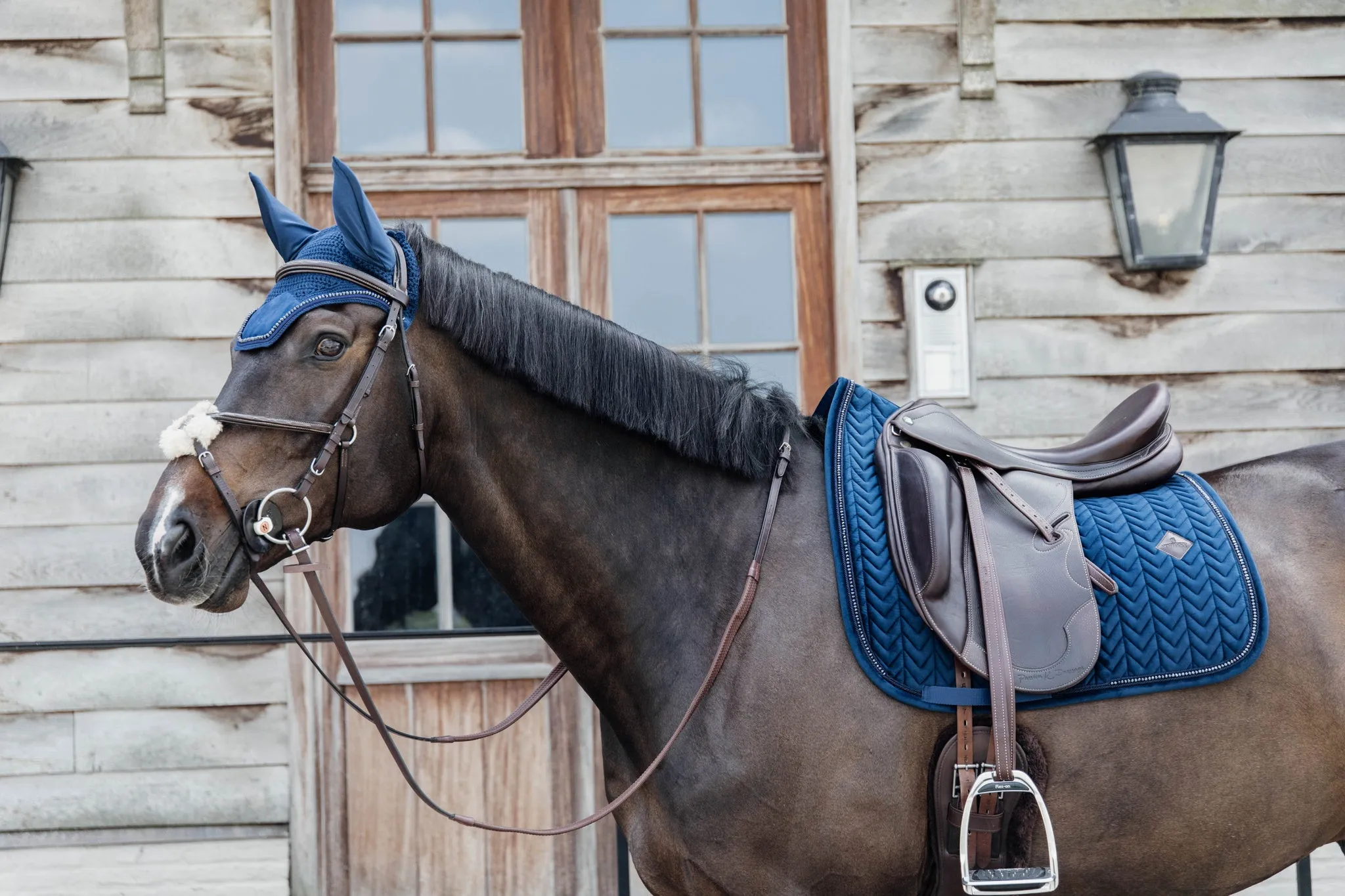 Saddle Pad Velvet Pearls