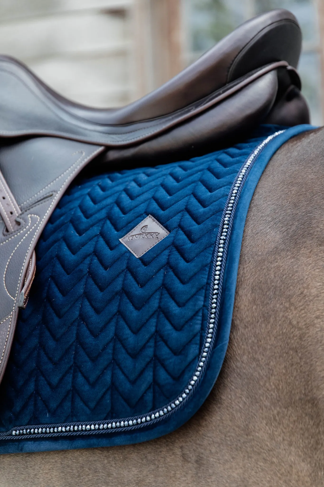 Saddle Pad Velvet Pearls