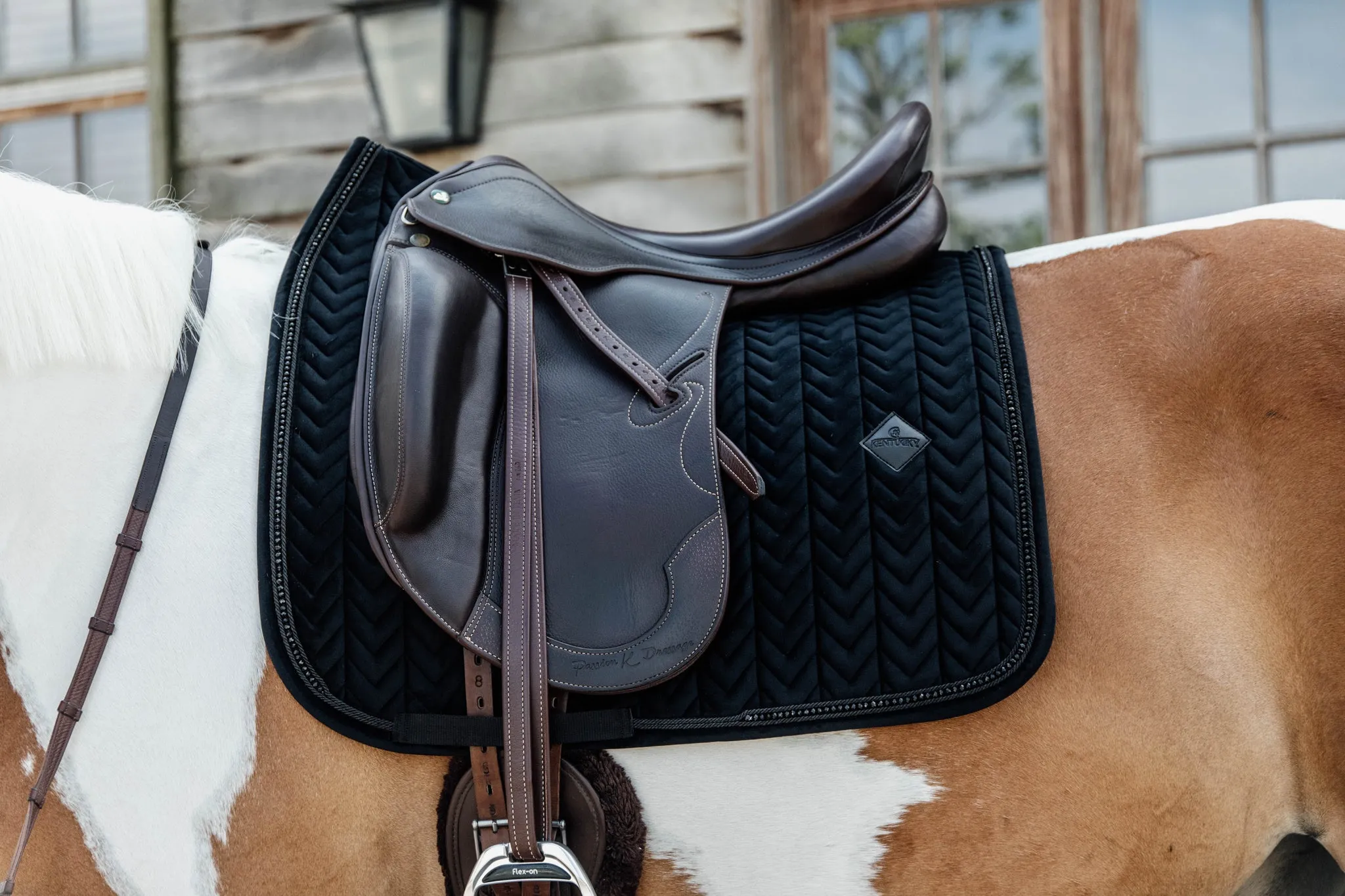 Saddle Pad Velvet Pearls