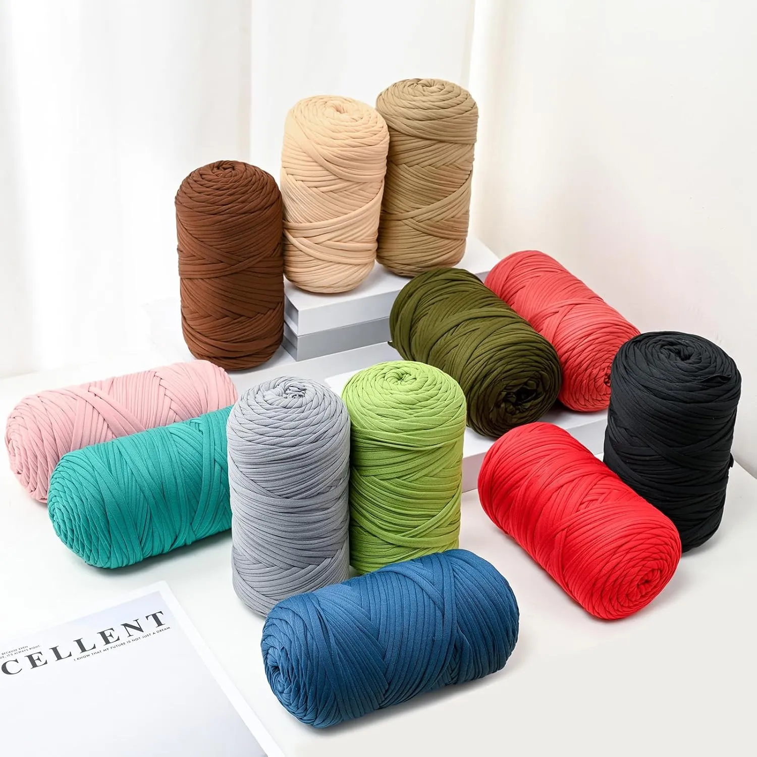 Soft Tshirt Crochet Yarn, 400g/114yds High Elastic Hand Knitting Yarn, Thick T Shirt Yarns for Crocheting Bags, Baskets, Cushions, DIY Crafts（Black）