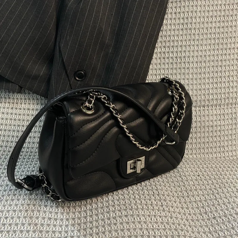 Stylish Attractive Women's Trendy Chain Underarm Crossbody Bags