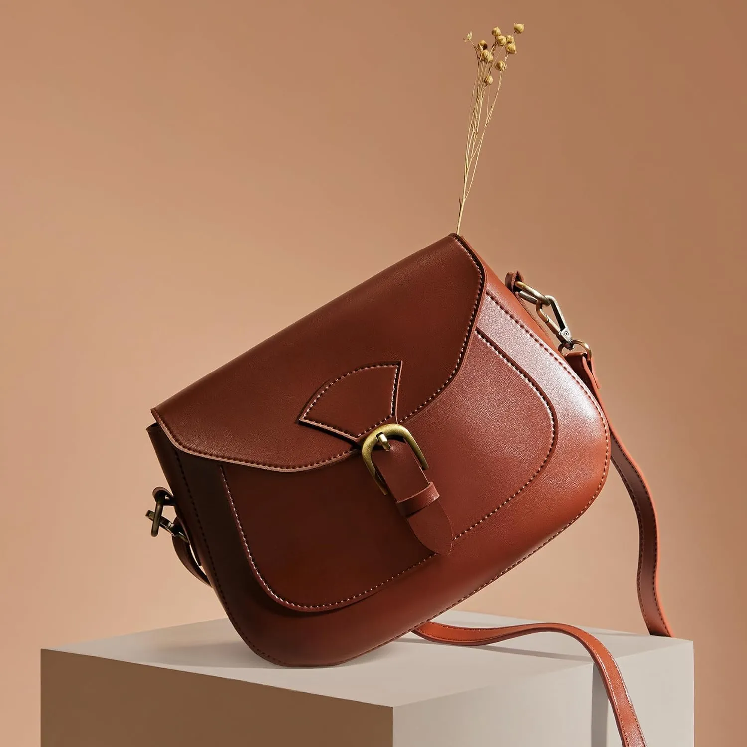 SUNLIGHT LEAVES Vintage Crossbody Saddle Bag For Women Vegan Leather Boho Retro Satchel Simple Handbag Casual Purse