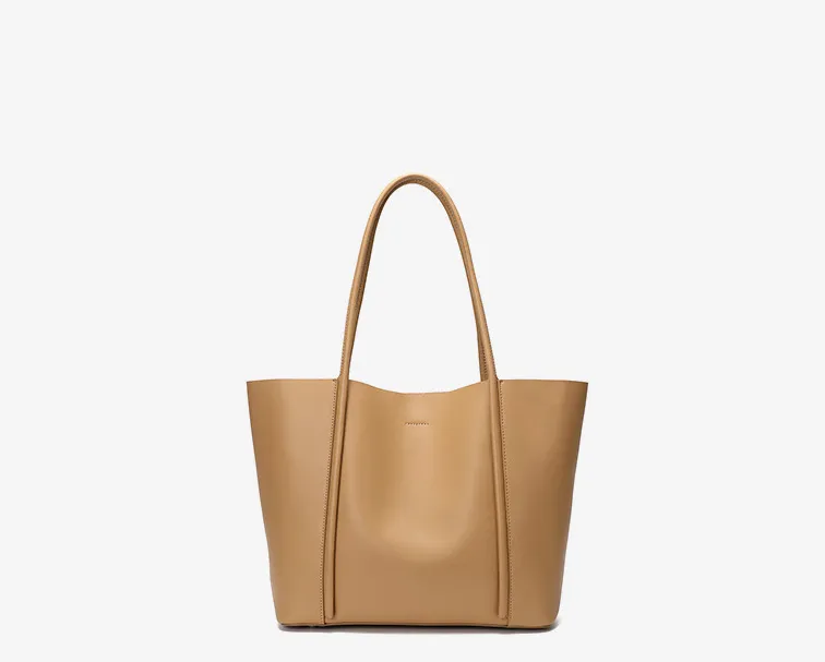 The Trendsetter Tote