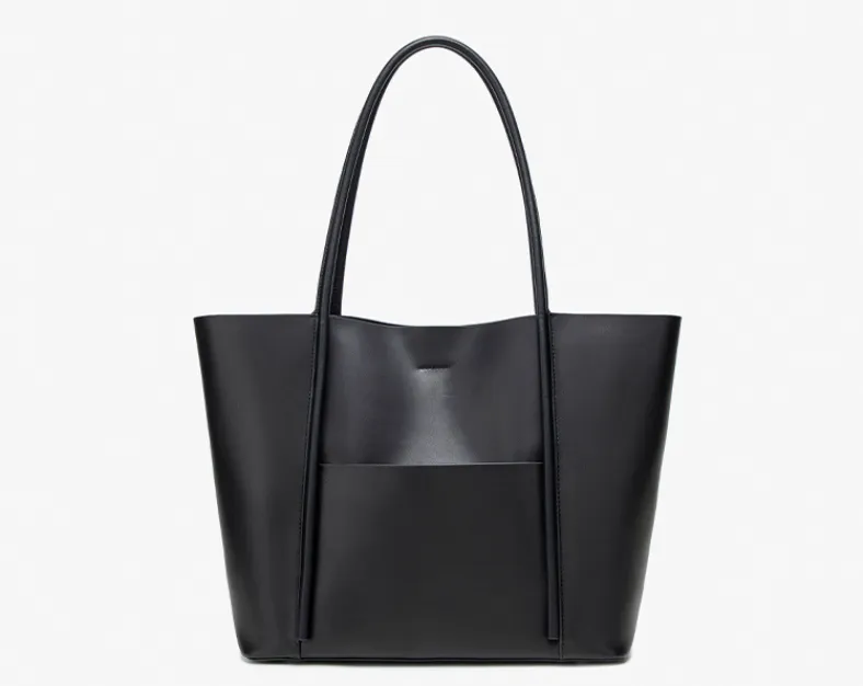 The Trendsetter Tote