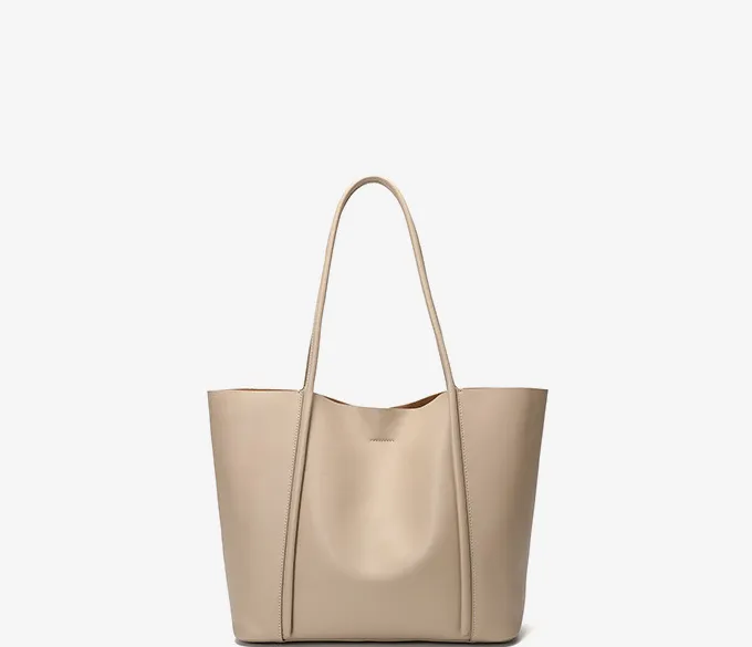 The Trendsetter Tote