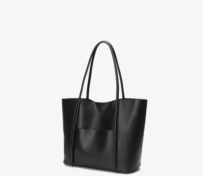 The Trendsetter Tote