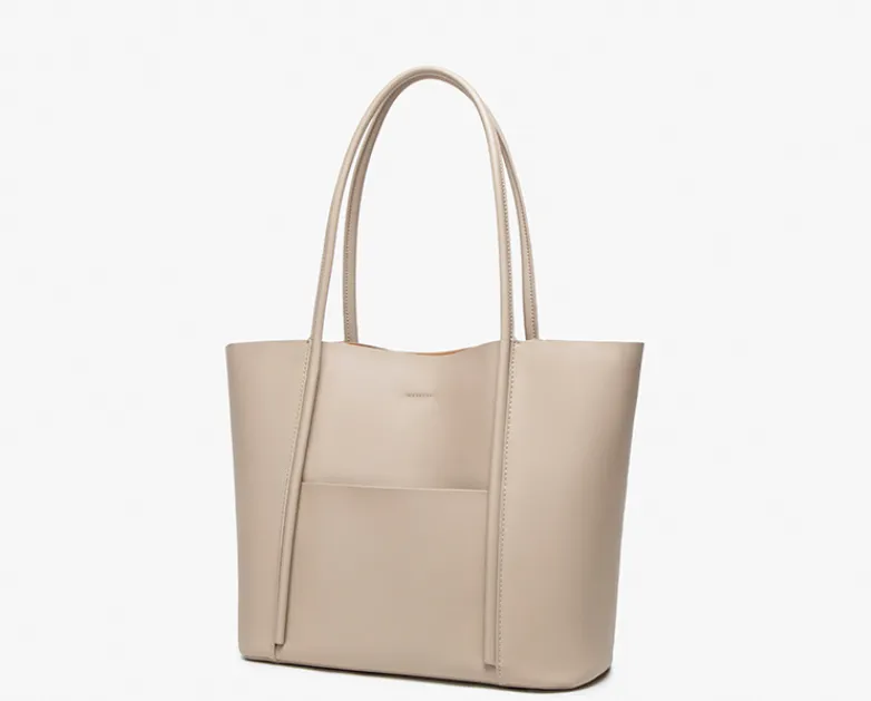 The Trendsetter Tote