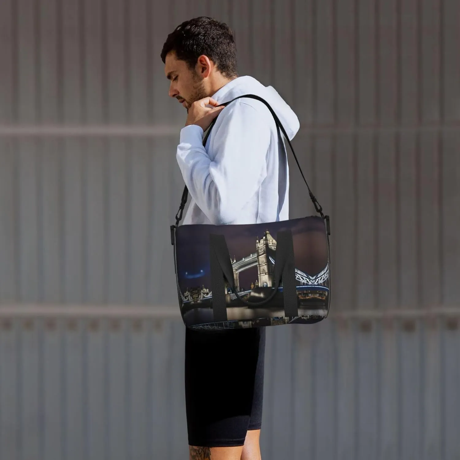 Tower Bridge In London Travel Duffel Bag Carry On Tote Bags For Men,Weekender Overnight Bag,Sports Tote Gym Bag