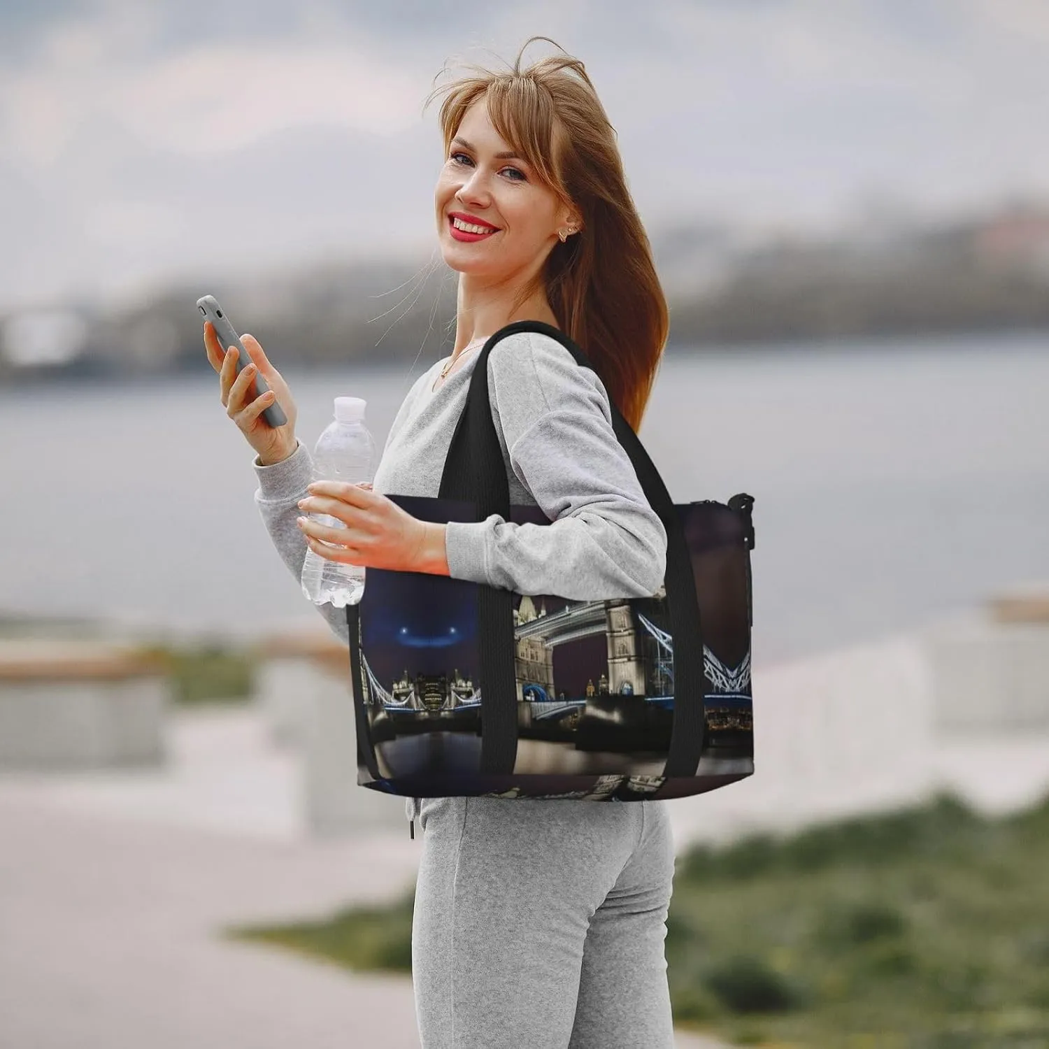 Tower Bridge In London Travel Duffel Bag Carry On Tote Bags For Men,Weekender Overnight Bag,Sports Tote Gym Bag
