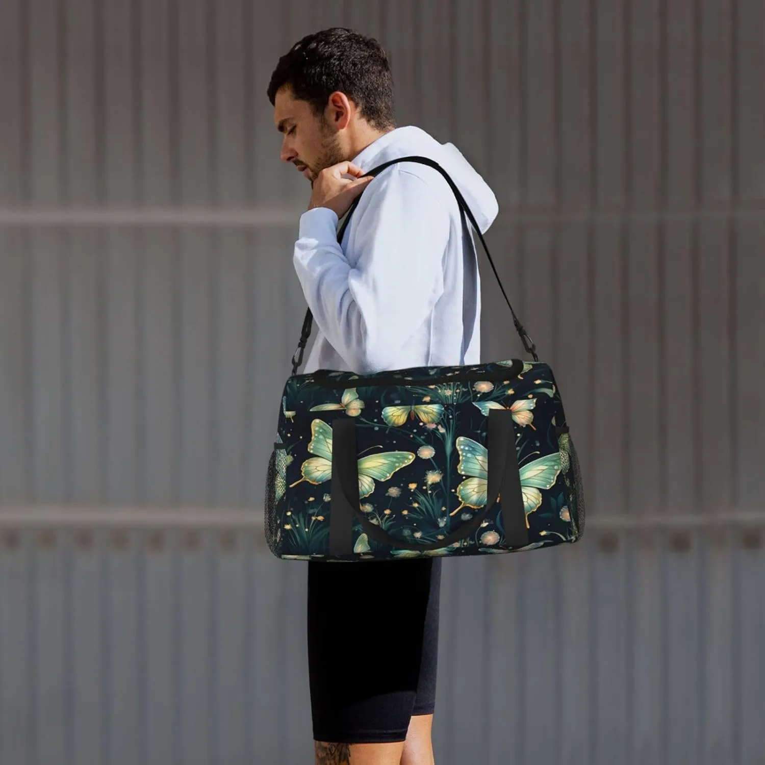 Travel Duffel Bag For Men Women, Green Butterflies Pattern Carry On Sport Gym Bag With Shoulder Strap Lightweight Waterproof Weekender Bag Overnight Bag
