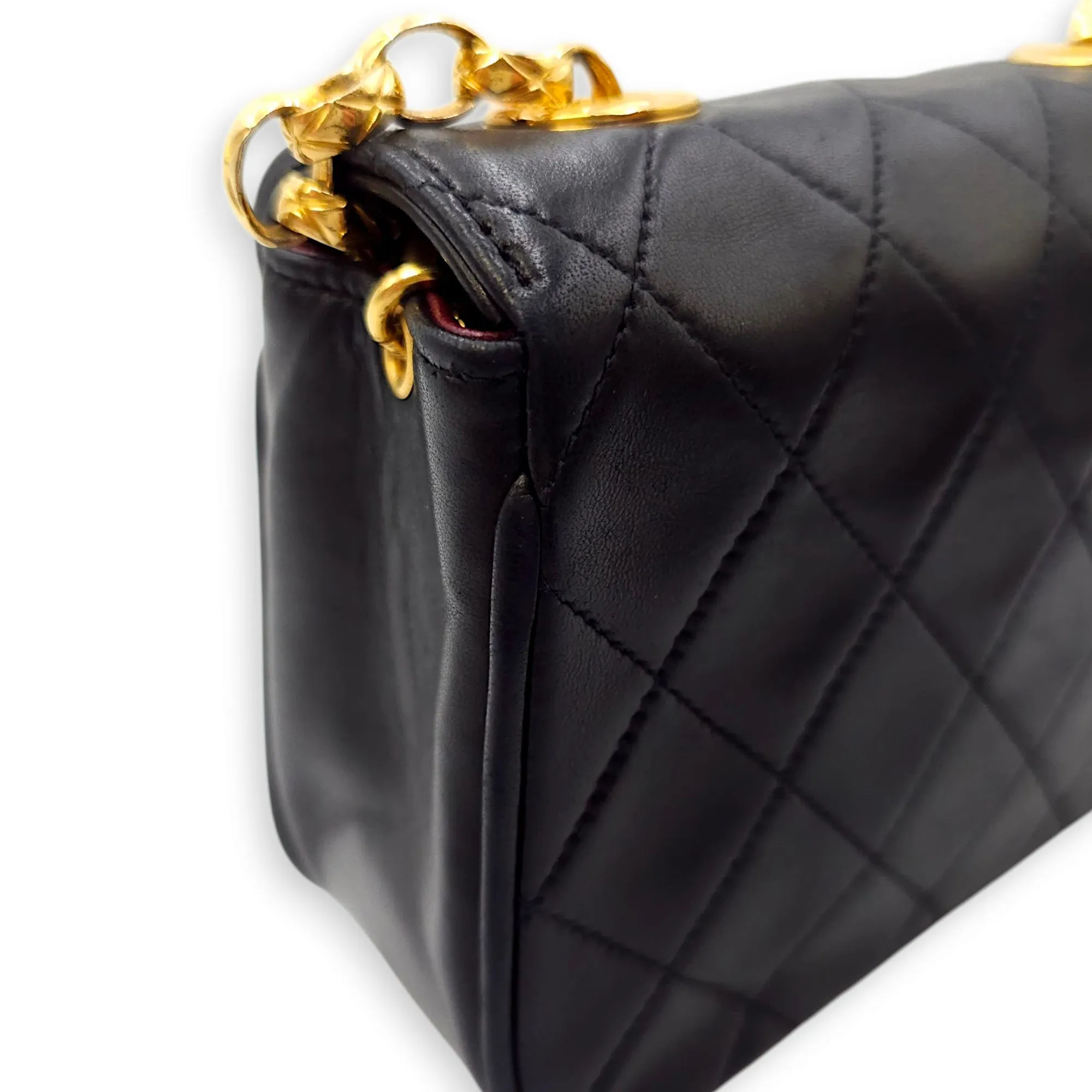 Vintage Flap with Bijoux Chain 17x11x5.5cm Black Crossbody Bag in Lambskin, Gold hardware